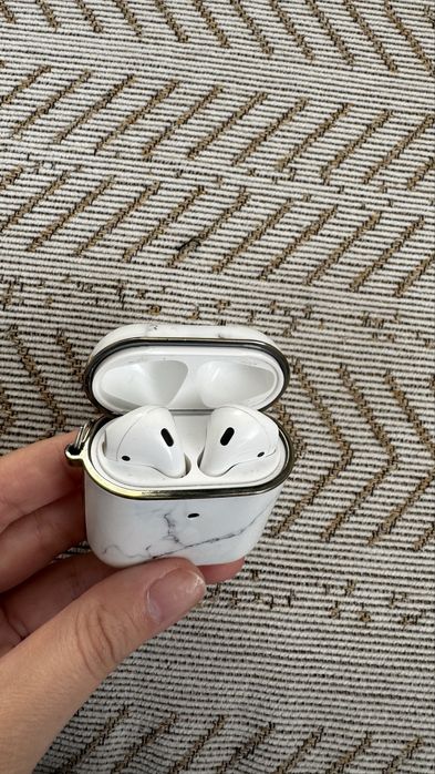 Эйрподс 2 версия