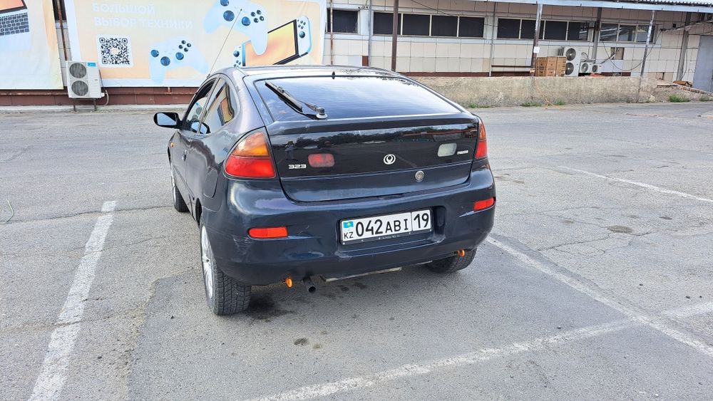 Продам Mazda 323