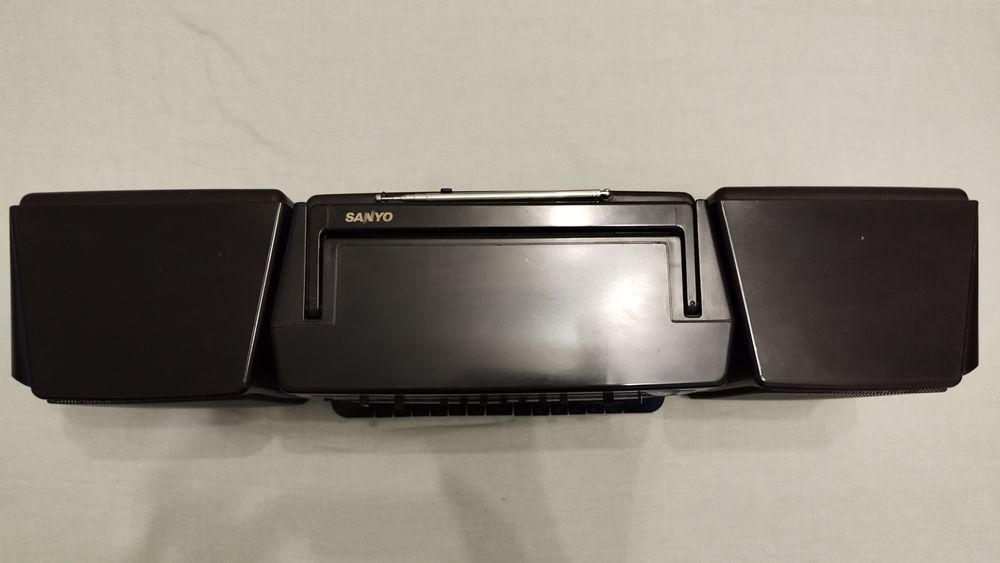 Радиокасетофон Санйо MW 242 K