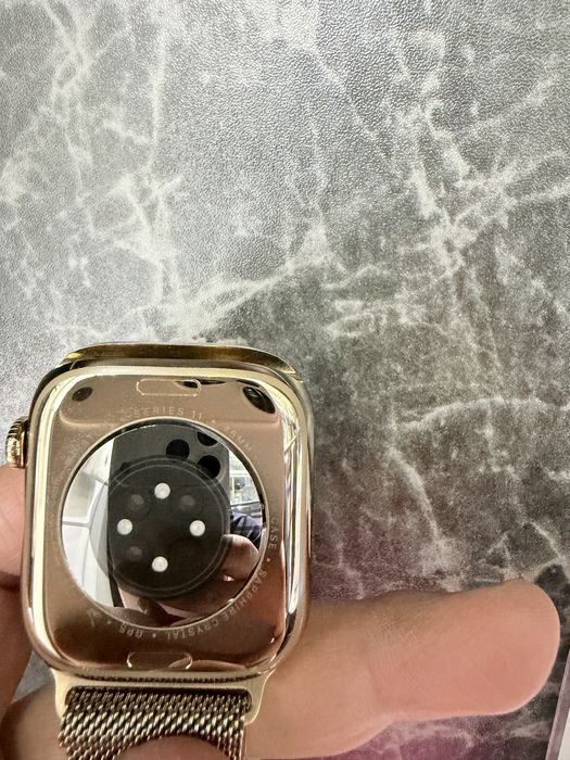 Apple watch 11/46 gold milanasse loop