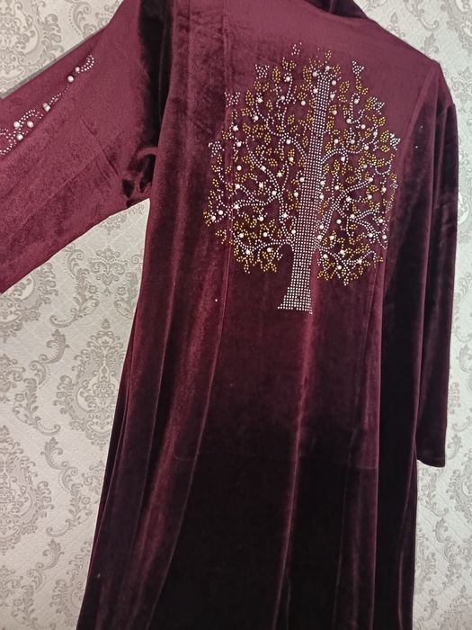 Продам женскую  абайку