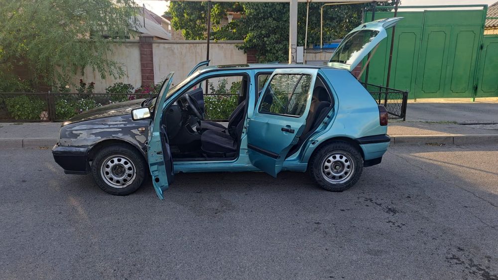 Продаётся гольф 3 срочно