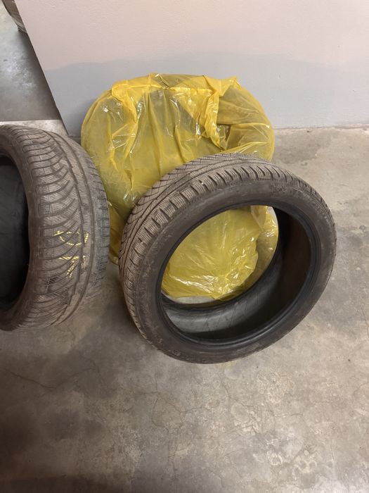 Set 4 cauciuri Michelin Runflat 225/45 R18 Iarna