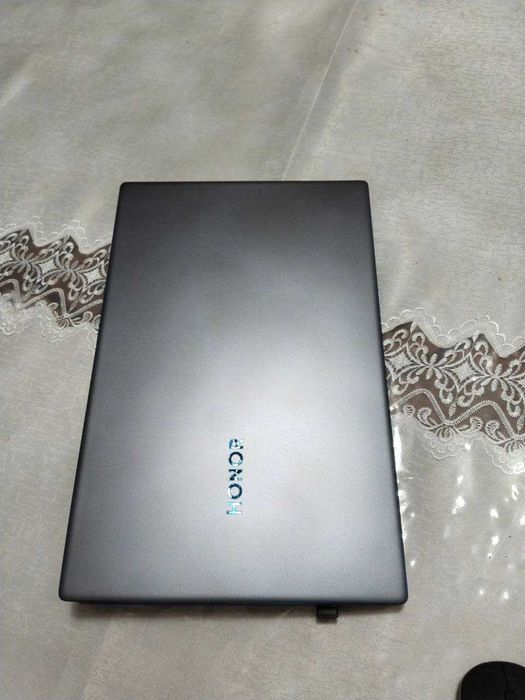 Ноутбук Honor magicbook x15 16/512/5500U