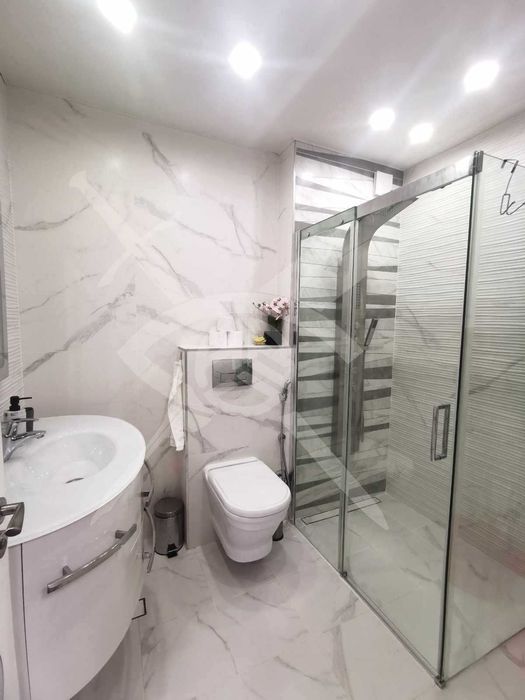 Дава се под наем Двустаен апартамент в Варна, ВИНС - 80 кв.м за 1000 € - Снимка #4