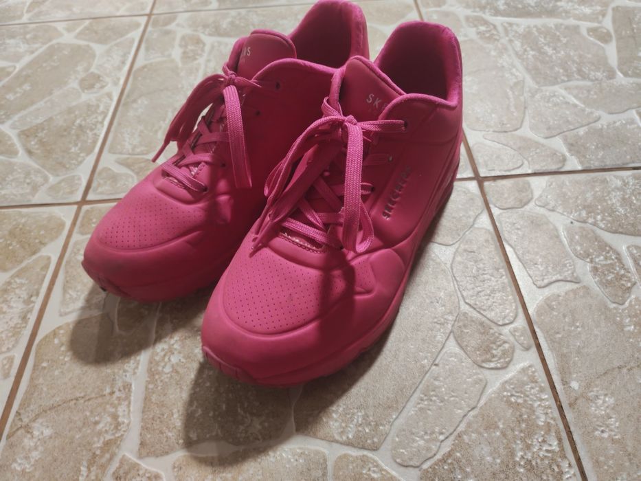 Маратонки sketchers