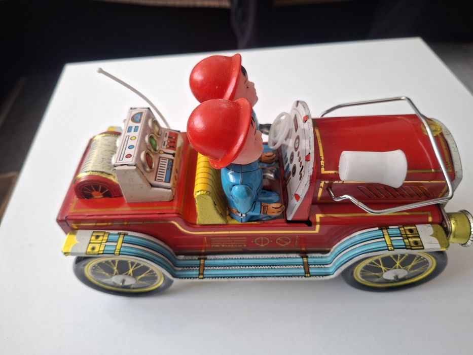 Стара СОЦ ретро метална ламаринена  играчка детска