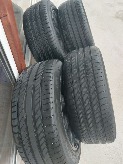 Гуми с джанти -16ц.