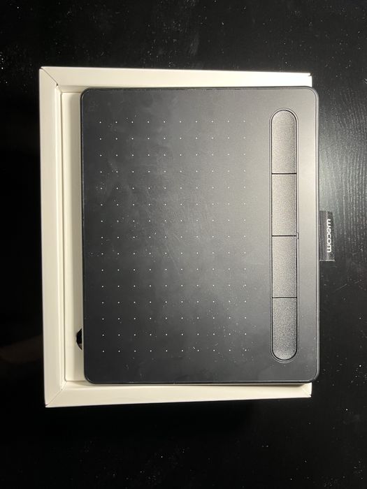Графический планшет Wacom Intuos