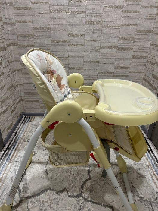 Детский стул для кормления