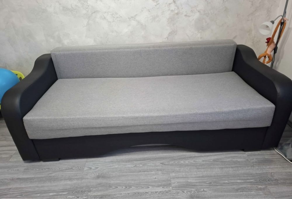 Canapea Second hand ieftin