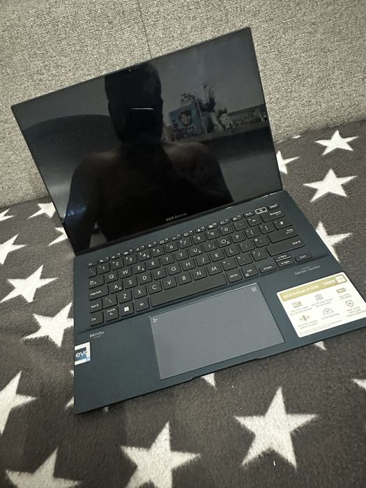 ASUS Zenbook 14 OLED