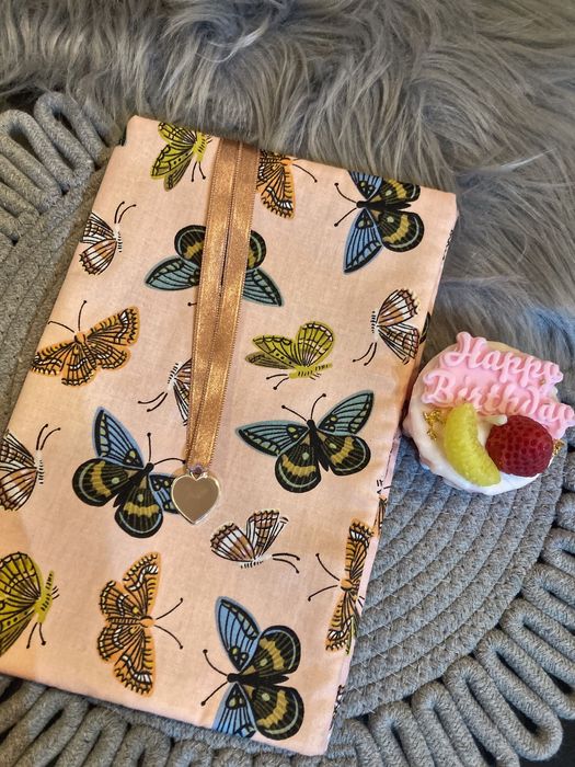 Книжни подвързии, бележници, свещи