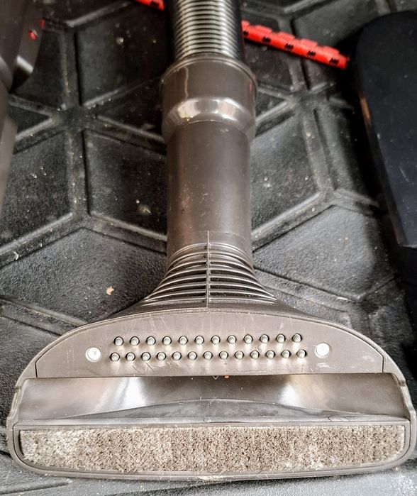 Аксесуари за вертикални прахосмукачки Sharp от серията SAVP