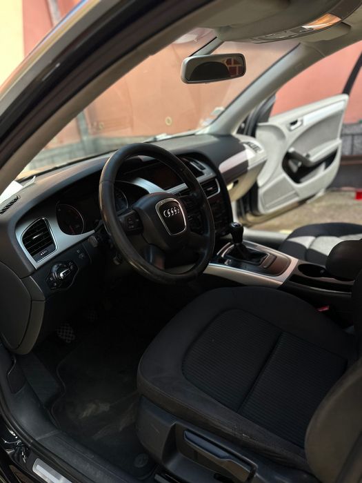 Vand Audi A4 B8 2009
