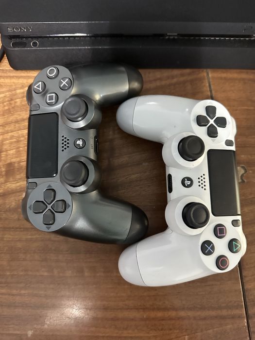 Продаю пс 4 слим