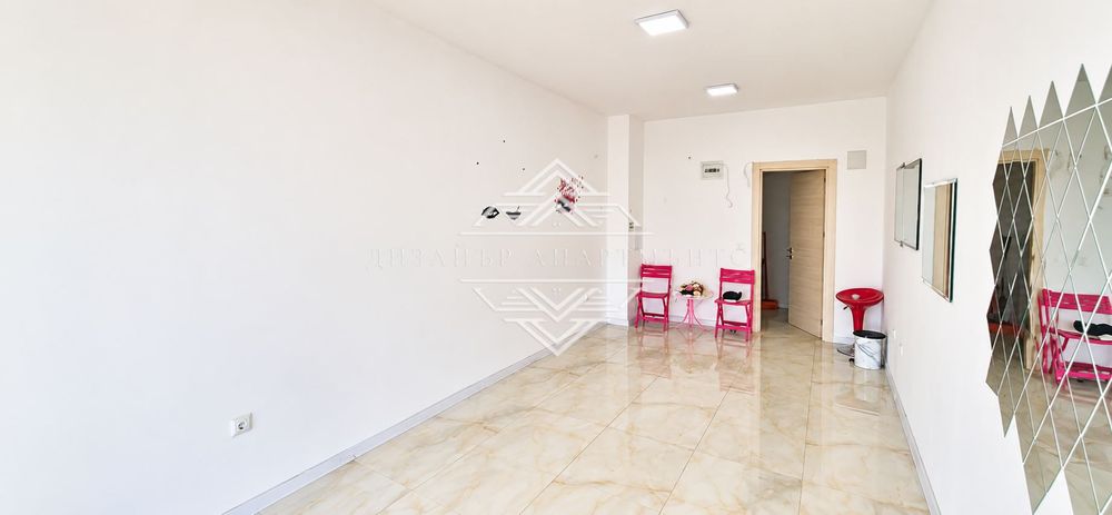 Дава се под наем Магазин в Бургас, Меден рудник - зона А - 29 кв.м за 400 € - Снимка #1
