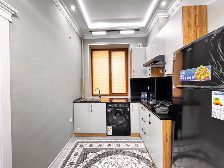 Sotiladi uy 3 xona studiya Vokzalda. Savdosi bor!!!