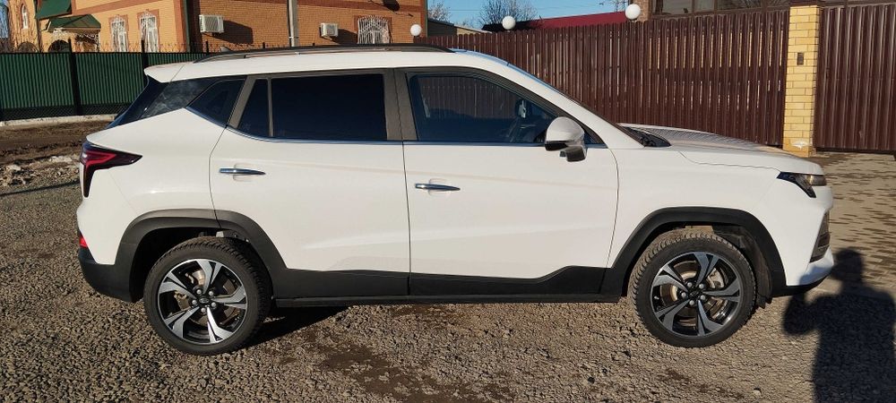 Срочная продажа автомобиль JAC js4