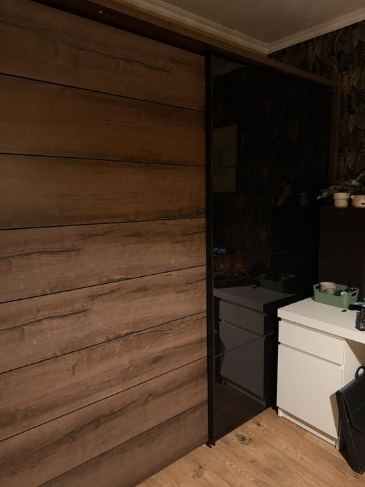 Гардероб ,малко ползван