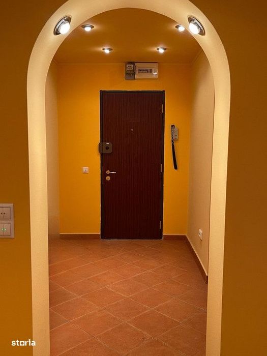 Apartament 3 camere - zona 1 Decembrie 1918