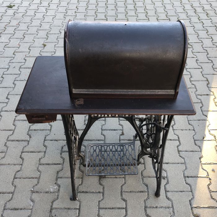 masina de cusut Singer serie J 580605