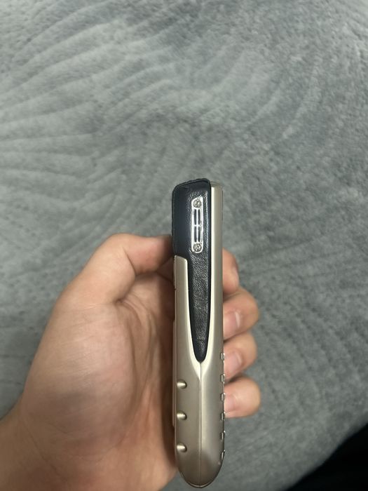 продам телефон vertu