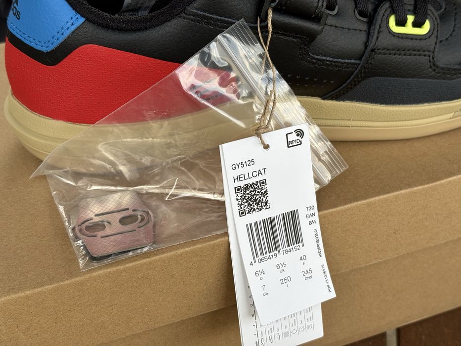 Adidas FiveTen Hellcat