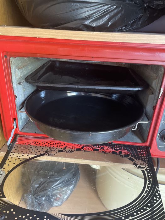 Продаю печь.работает.самовывоз