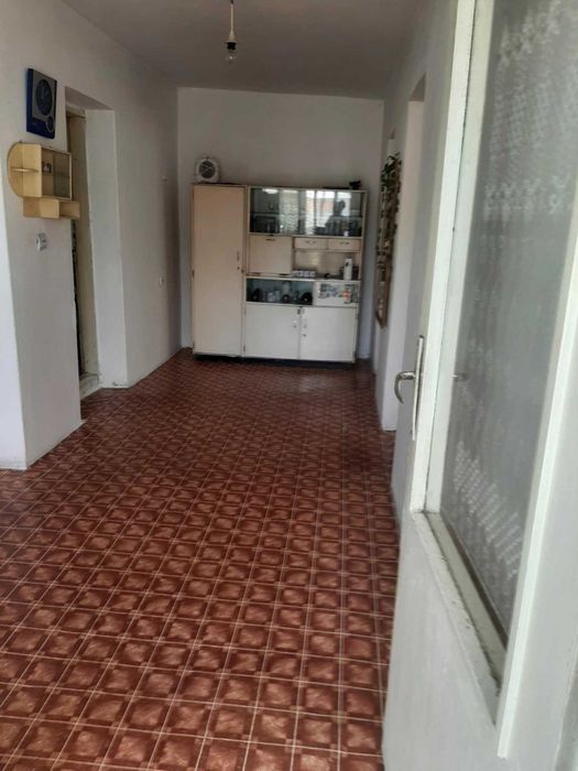 Продава се Къща в с. Горно Черковище, Област Стара Загора - 2 кв.м за 16575 €/кв.м - Снимка #2