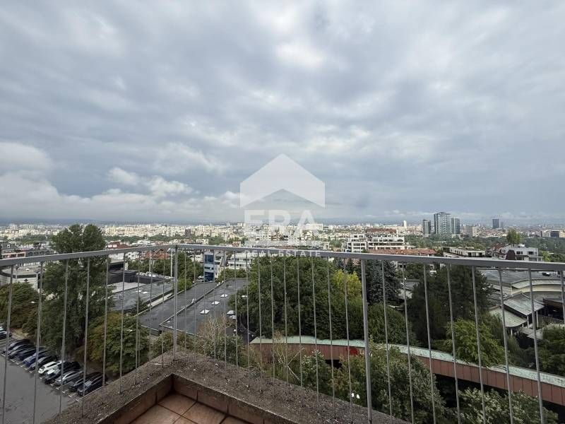 Дава се под наем Офис в София, Лозенец - 630 кв.м за 9456 € - Снимка #4