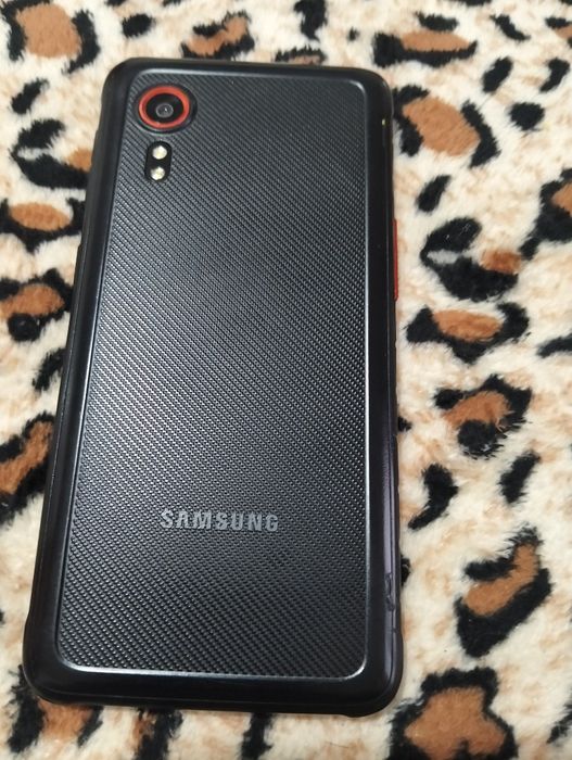 Vând telefon Samsung