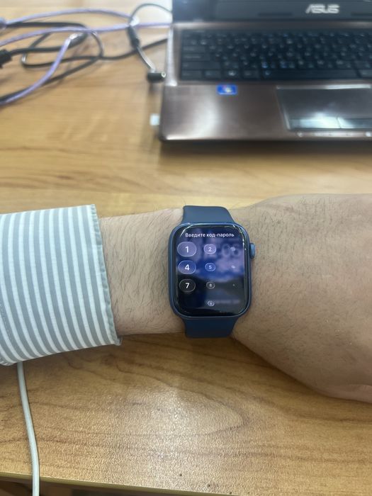 Продам часы apple wath 7
