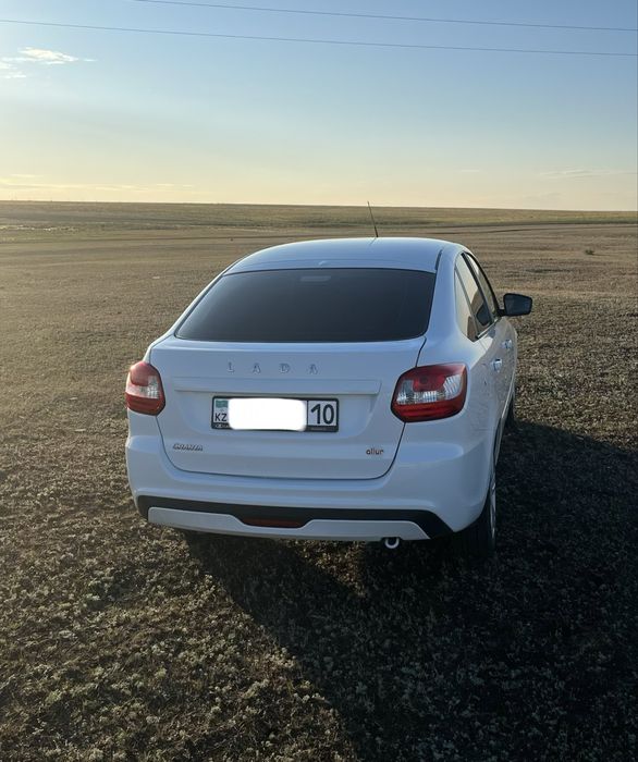 Lada Granta FL 2023