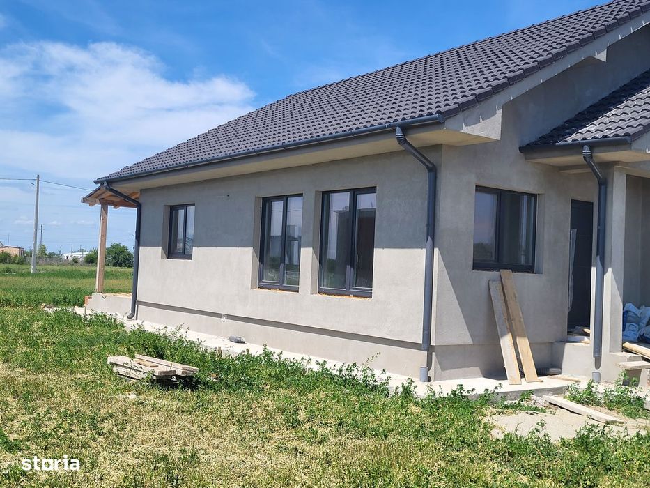 Casa noua semifinisata de vanzare in Sântandrei, strada Cloșca