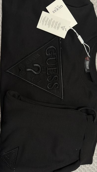!НОВО! Дамски комплекти  Guess