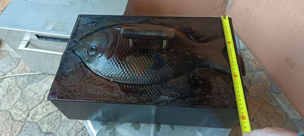 Grill fonta grătar fonta afumătoare peste