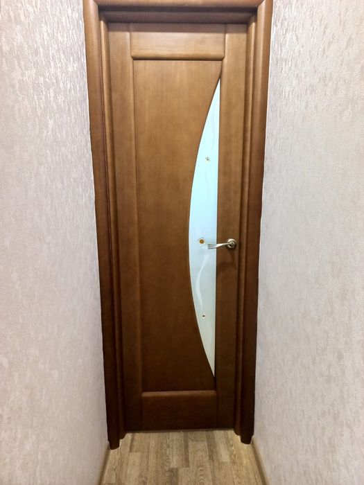 Продам  межкомнатную дверь