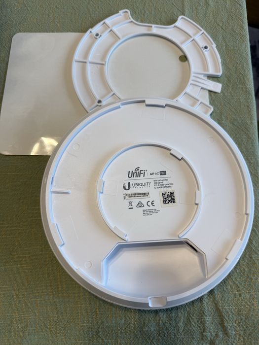 Ubiquiti AP AC Pro unifi