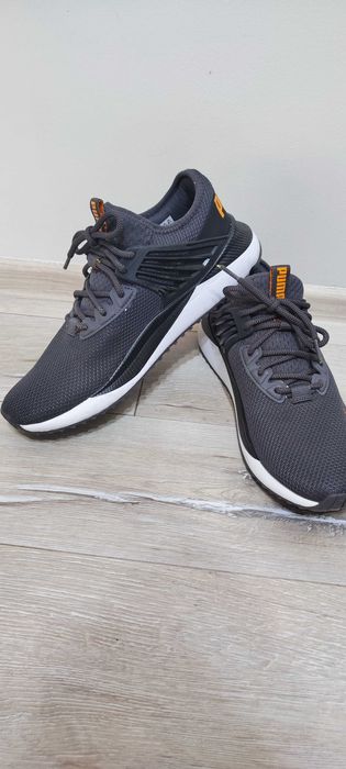 Продавам мъжки маратонки Puma - номер 44