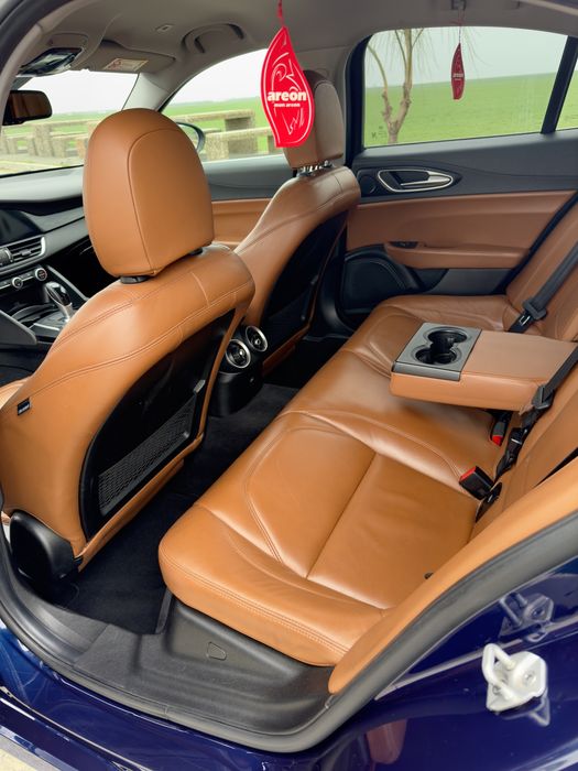 Alfa Romeo Giulia 2.2 AE