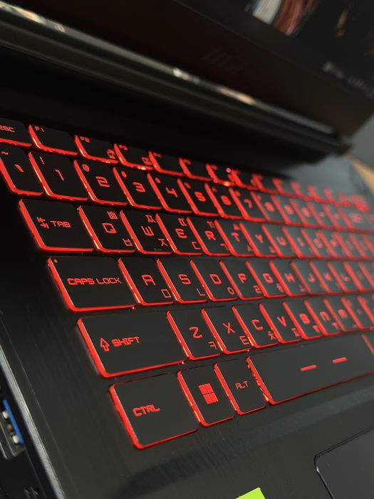 Мощный игравой ноутбук MSI Thin GF63 intel i5-12450H
