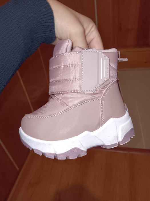 Зимни апрески за момиче