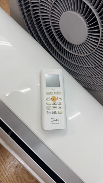 Midea 12000btu invertor