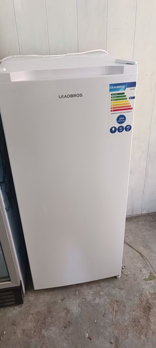 Продам морозильник