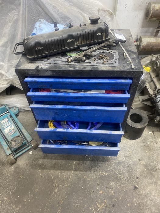 Стол для сто инстурмент