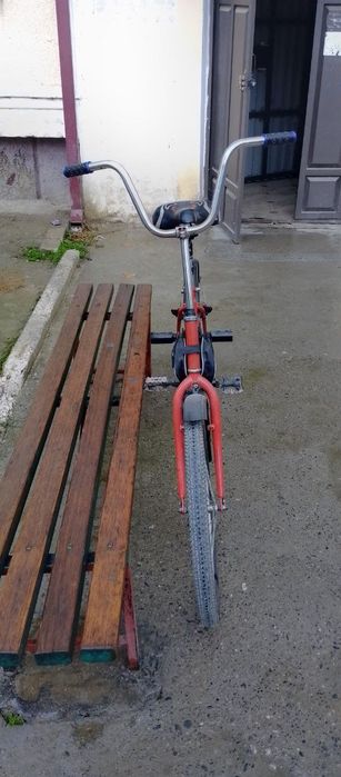 Velik kama.              .