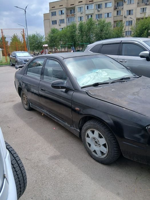 Kia shuma 1998года 1.6