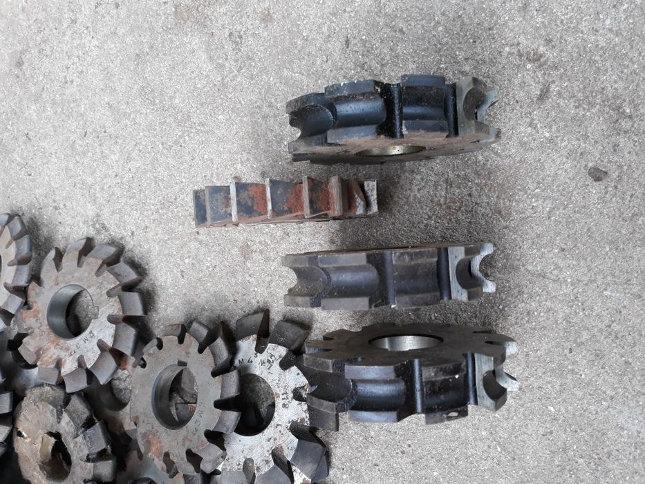 Инструменти