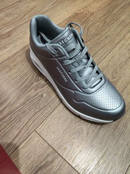 Adidași skhechers